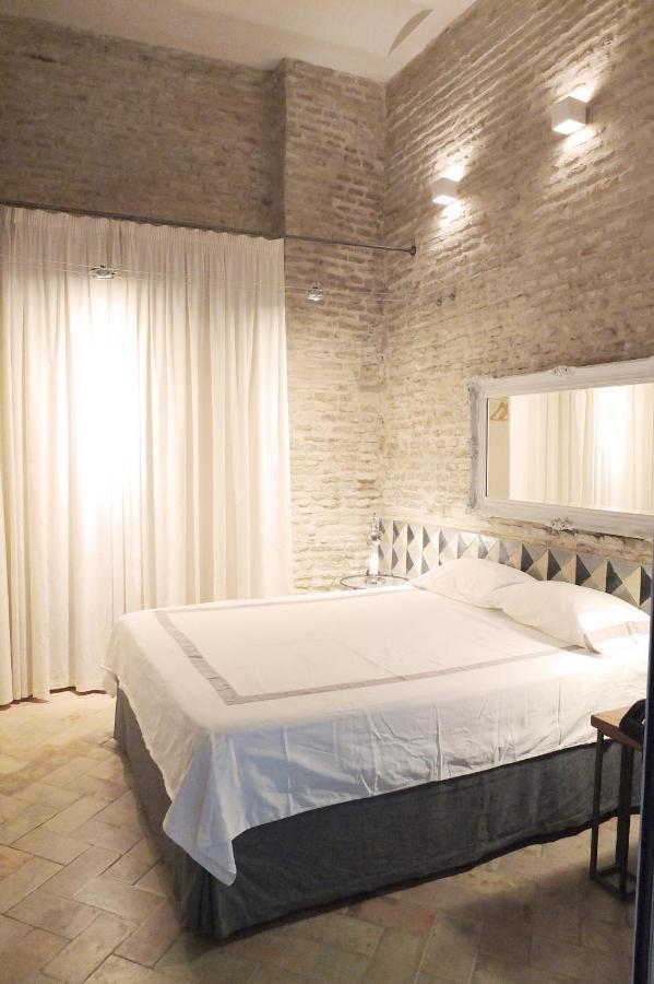 Architecture & Design Home In Triana Севилья Экстерьер фото
